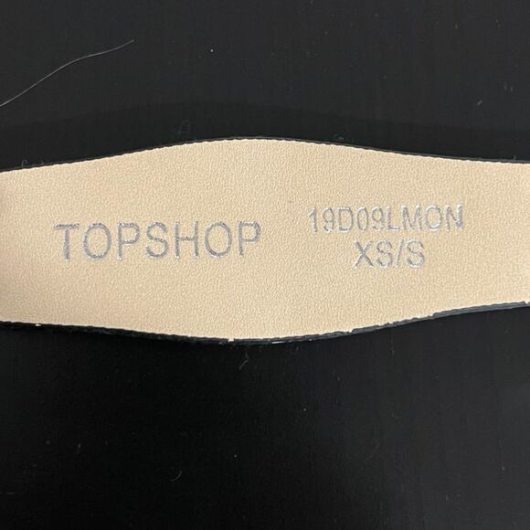 NWOT Topshop Zebra Haircalf Black White Silver-toned Buckle Leather Belt XS/S - Picture 5 of 11